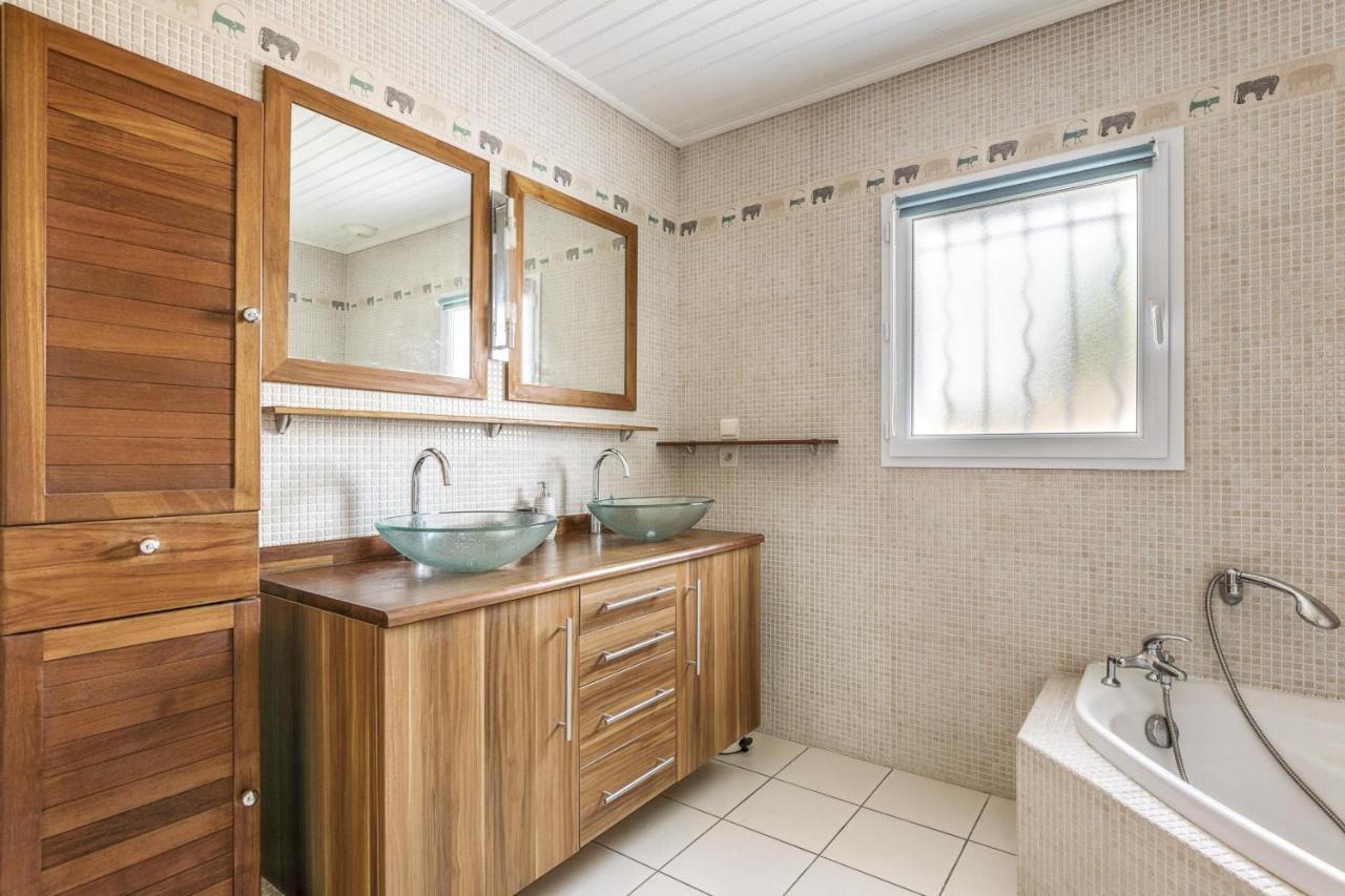 Maison Avec Piscine Pour 6 Personnes Les Sables-dʼOlonne Exterior foto